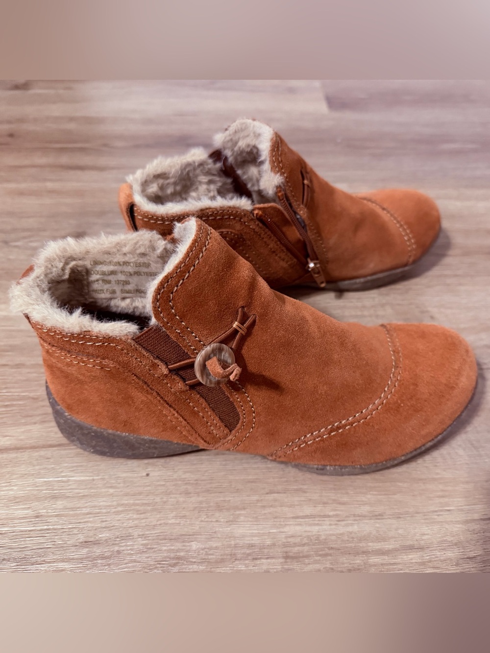CLARKS Suede Fur-Lined Ankle Boots in Chestnut